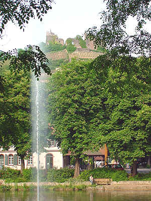 Stadtsee mit Brugruine