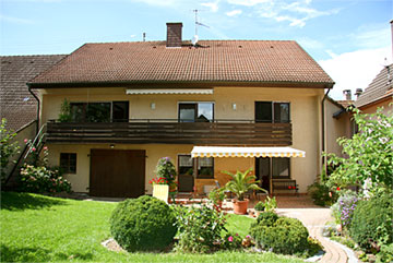 Haus mit Ferienwohnung / Terrasse